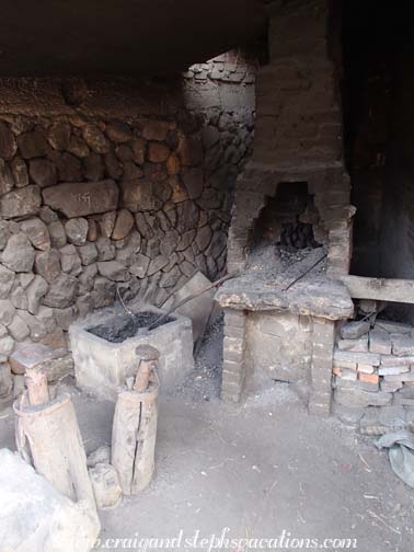 Blacksmith forge, Shi Qing Village