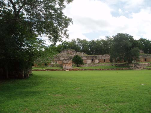 Labna - El Palacio