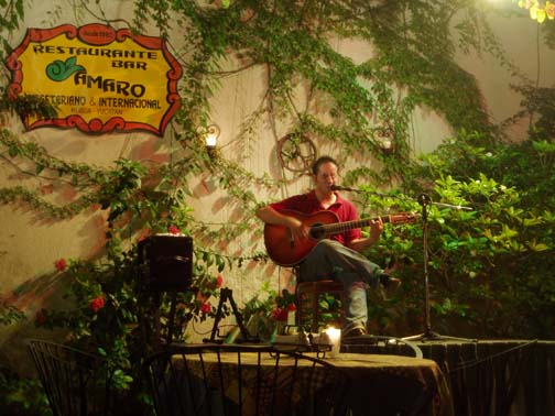 Guitar player at Restaurante Bar Amaro