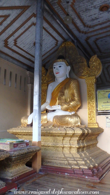 Buddha, Shwedagon Pagoda