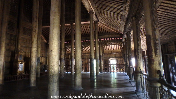 Gilded interior of Shwenandaw Kyuang