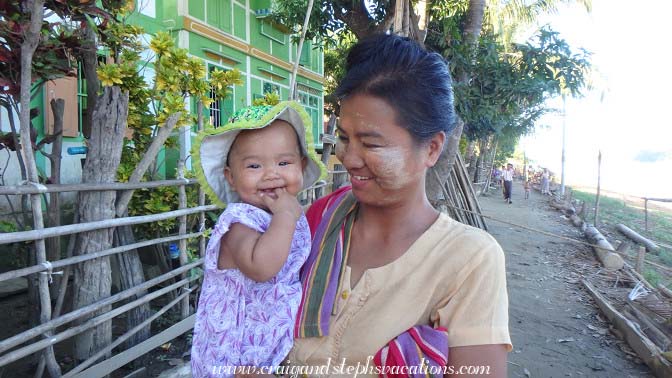 Adorable baby and her mom, Kaung Tee Village
