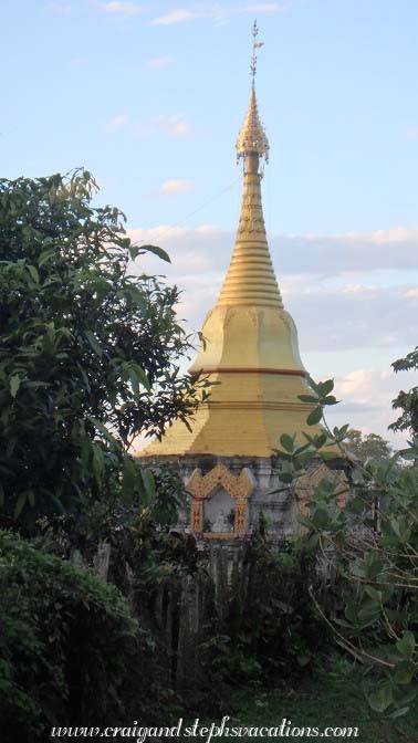 Pagoda, Tha Phan Seit Village