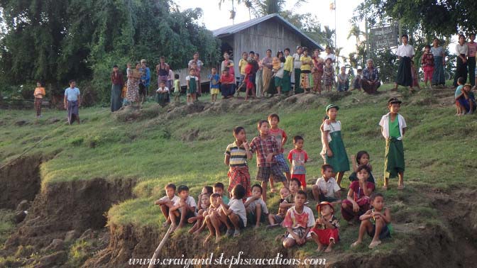 Villagers see us off, Tha Phan Seit Village