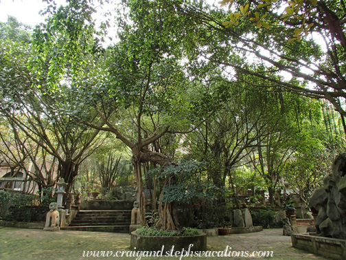 Gardens, Thanh Chuong Viet Palace