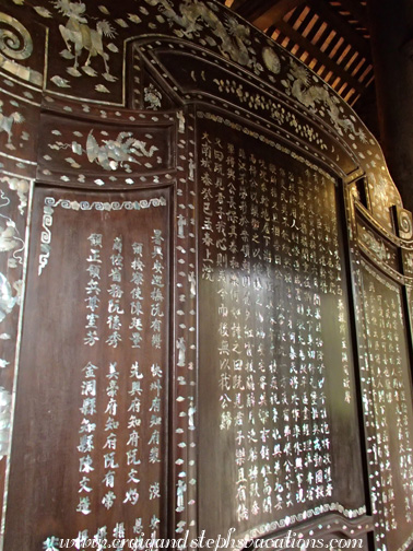Wardrobe with intricate inlaid characters, Thanh Chuong Viet Palace