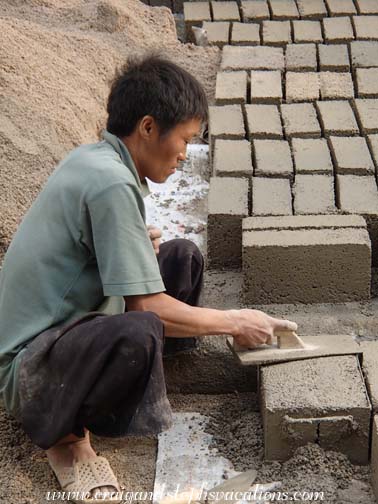Making concrete blocks
