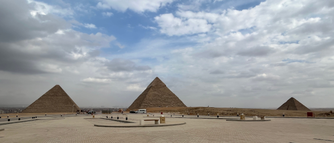 Great Pyramid of Khufu, Pyramid of Khafre, Pyramid of Menkaure