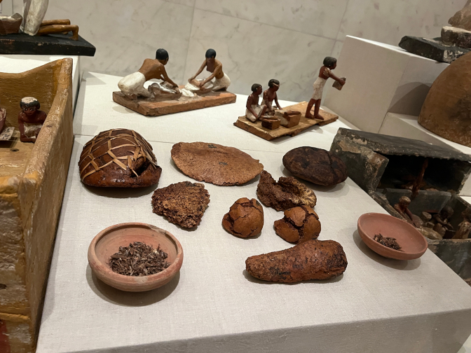 NMEC: Loaves of bread dating back to 1200 BC