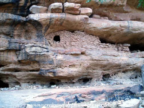 Tellem cliff dwellings