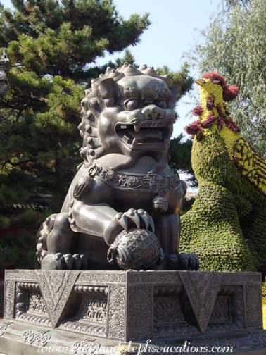 Statue of a male lion, Summer Palace