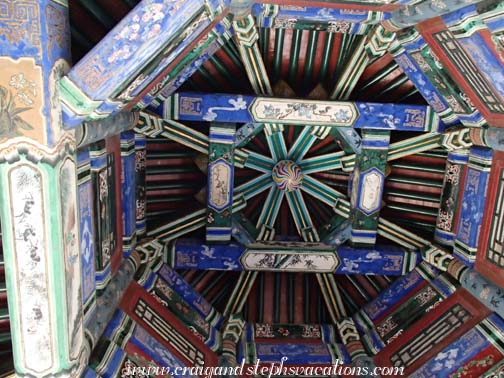 Su-style paintings on the ceiling of the Long Corridor