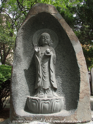 Statue in the gardens of the Wild Goose Pagoda