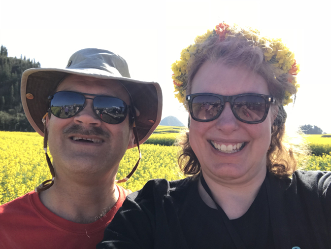 In the canola fields of Jinji Peak