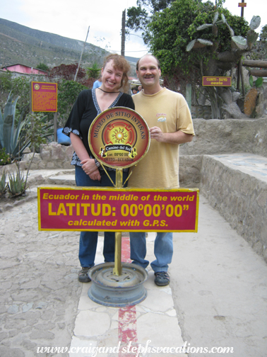 On the equator, Museo Inti Ñan