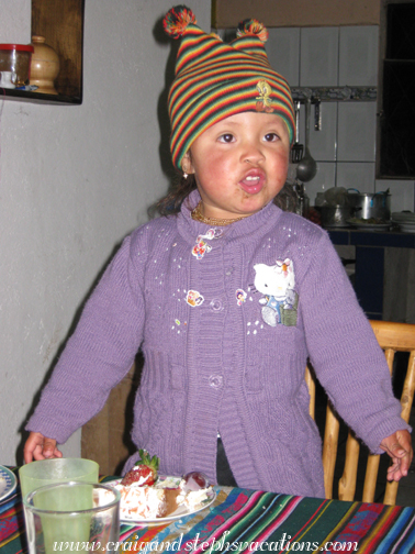 Sisa enjoys the cake