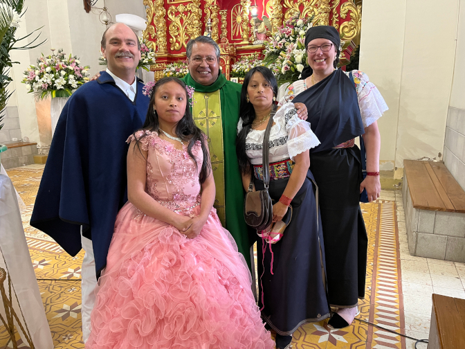 Achi Taita, Sisa, the priest, Aida, and Achi Mama