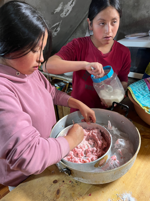 Sisa and Yupanki making ice cream