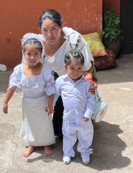 Estela with Nena and Kuri