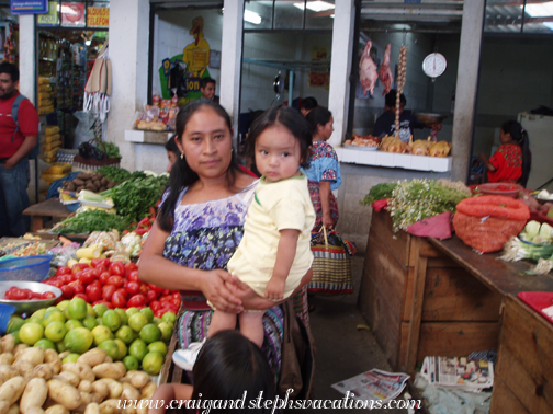 Paulina and Eddy at the market