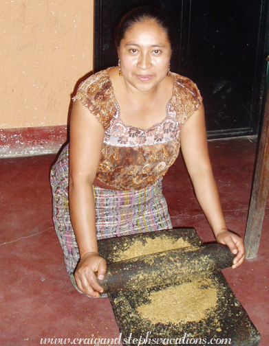 Paulina grinding spices