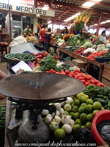 Produce scale at the market