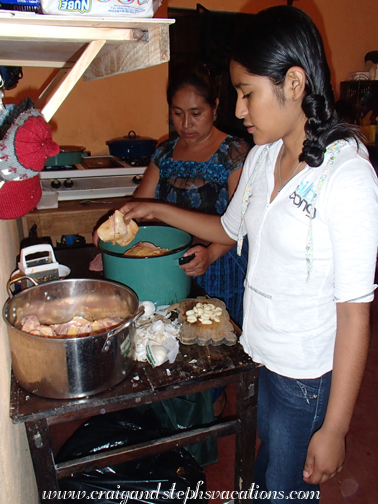 Vanesa helps Paulina in the kitchen