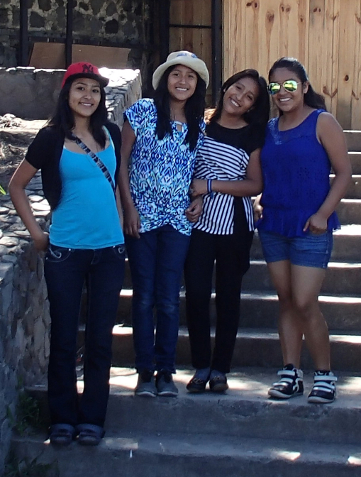 Vanesa, Yoselin, Yasmin, Paola