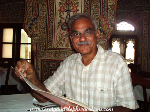 Mukul orders lunch at Samode Haveli