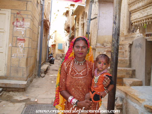 Rajasthani woman and child, Jaisalmer