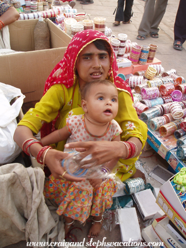 Bangle seller and daughter, Sardar Market Girdikot, Jodhpur