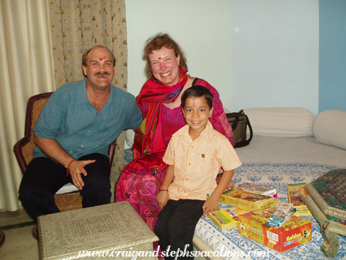 Golu shows off his fireworks to Craig and Steph