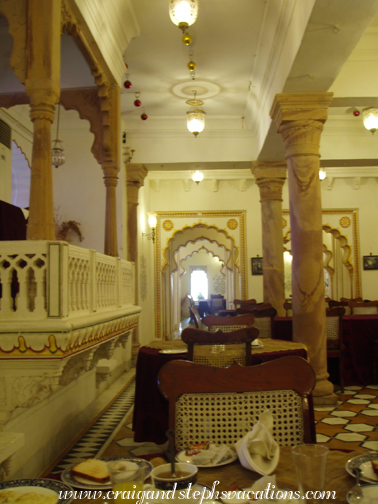 Dining room, Deogarh Mahal