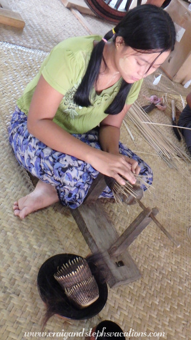 Weaving a lacquerware form