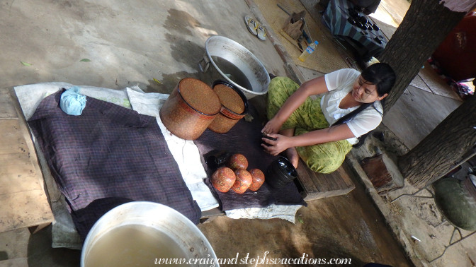 Washing the lacquerware