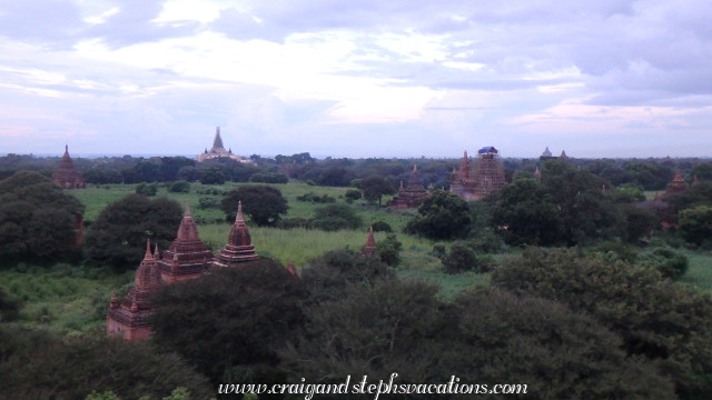 Plains of Bagan from Shwesandaw Pagoda