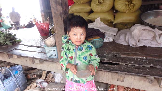 Little girl at the market 