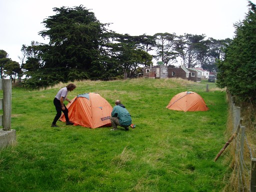 Stan and Craig putting up the tent