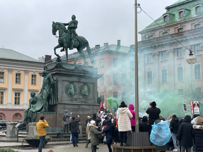 Peaceful protest at Gustav Adolfs torg