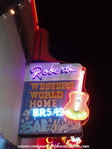 Robert's Western World