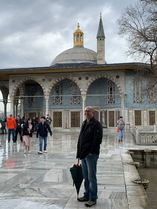 Toplum in front of the Baghdad Kiosk, Topkapi Palace