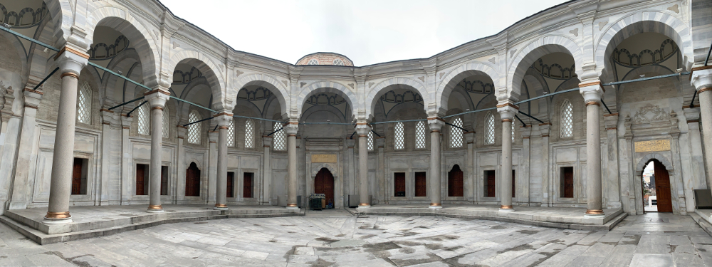 Nuruosmaniye Mosque courtyard